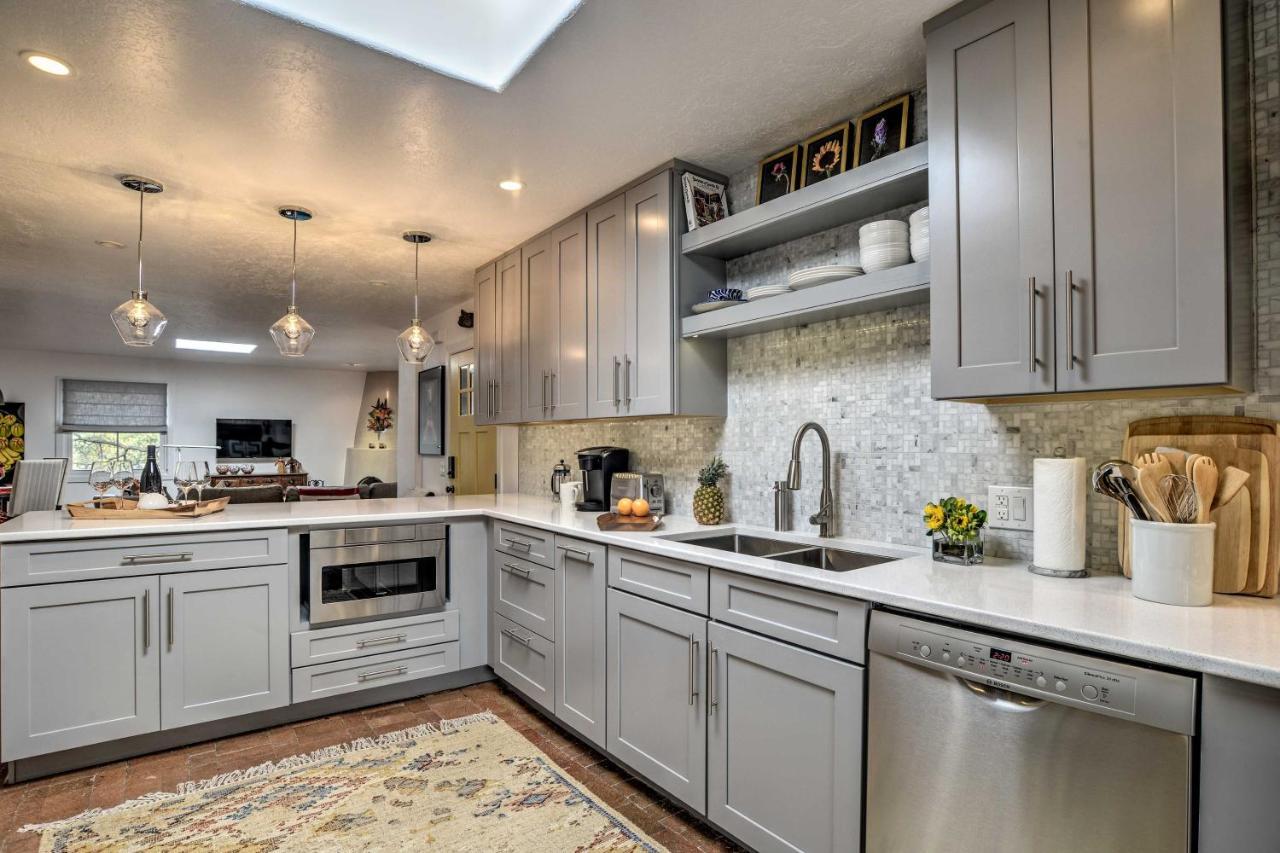 Modern Bungalow With Santa Fe Charm Less Than 2 Mi To Plaza Apartment Exterior photo